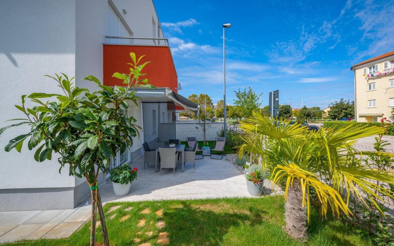 Sofia House With Apartment Умаг Екстериор снимка