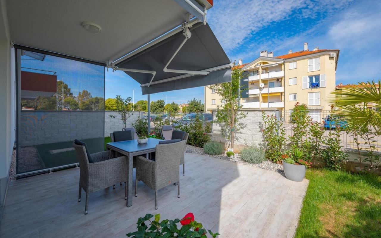 Sofia House With Apartment Умаг Екстериор снимка