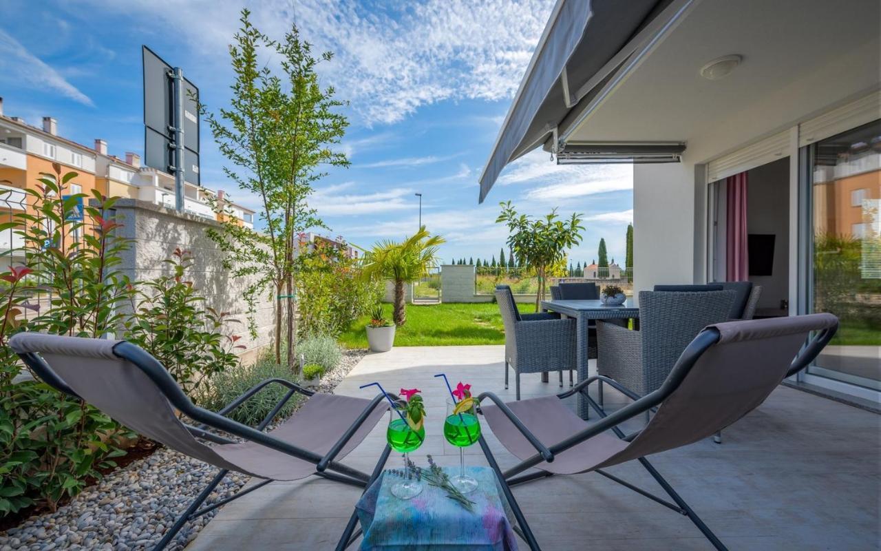 Sofia House With Apartment Умаг Екстериор снимка